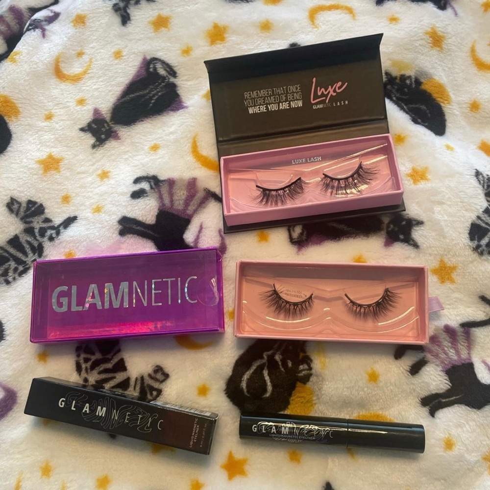 Glamnetic Products
Never opened
Price of just eyeliner